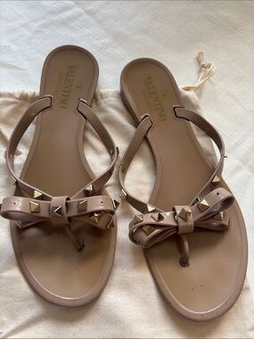 Valentino Taupe Rockstud Bow Thong Sandals